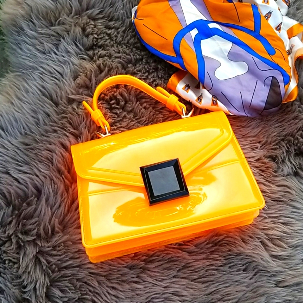 Handbag - Picture 2 of 11